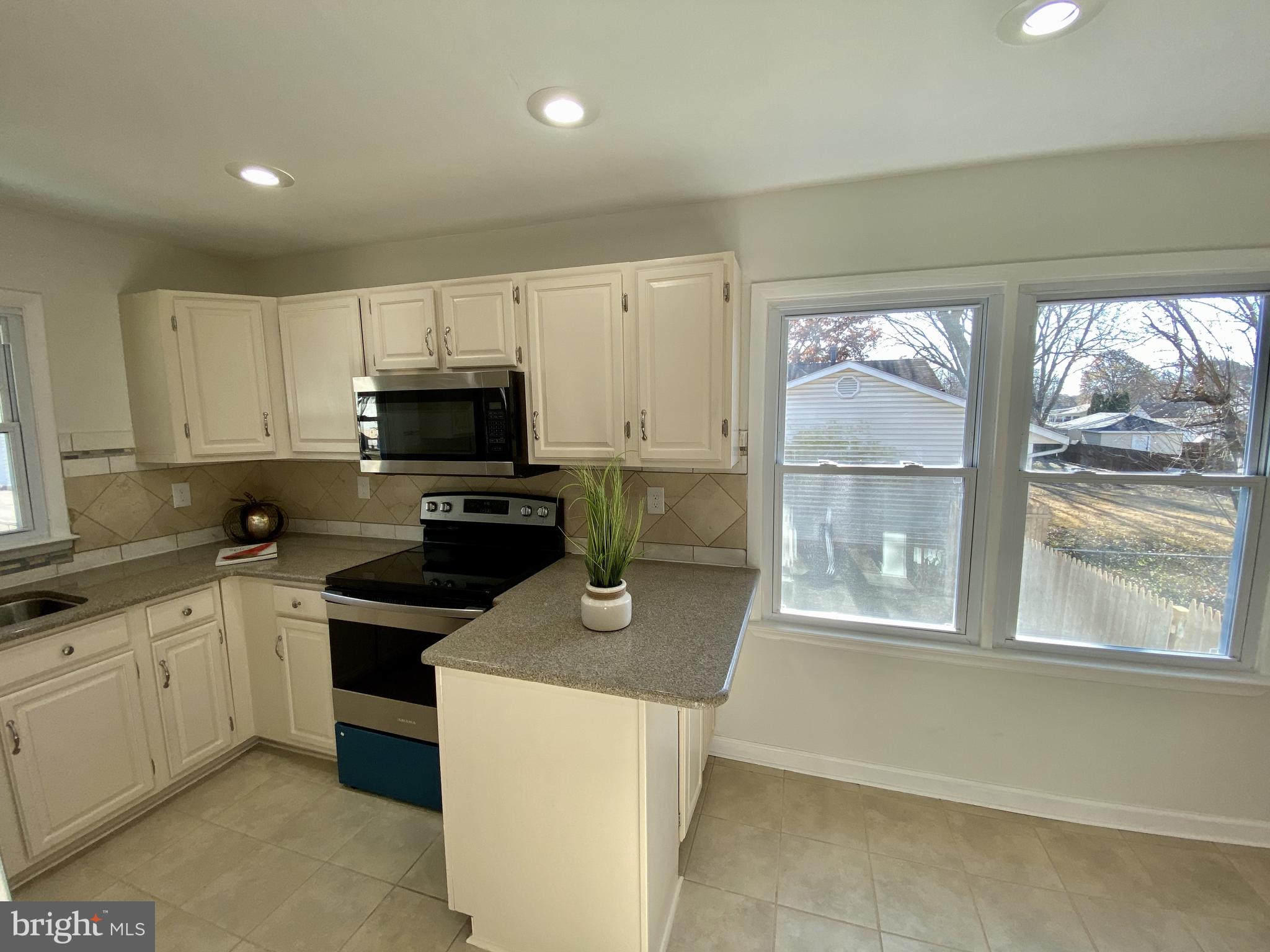 1107 Maplefield Road Newark, DE 19713 - Photo 8 of 30 Granite Countertops