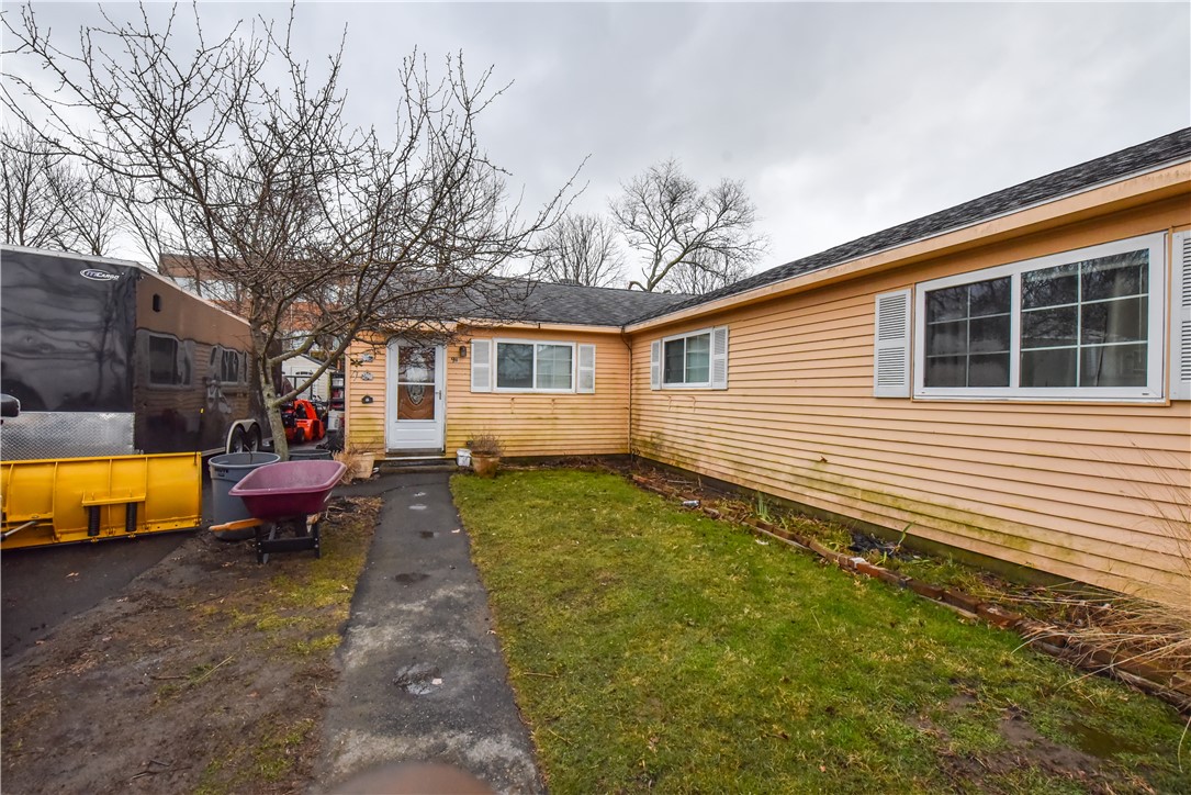 9 Buck Road Middletown, RI 02842 - Photo 5 of 14