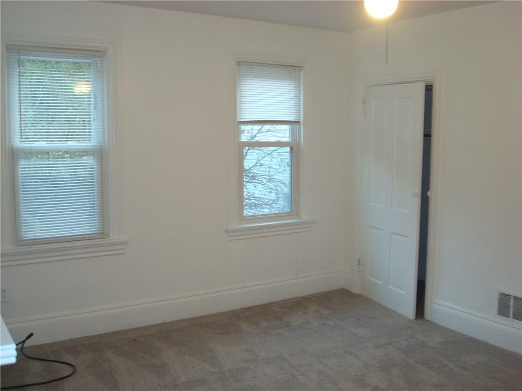 560 Becks Run Road Pittsburgh, PA 15210 - Photo 10 of 13 Gallery Image 10