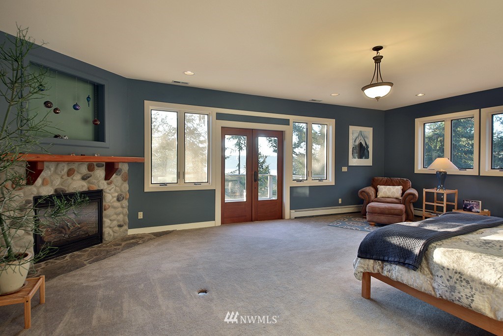 4636 East Harbor Road Freeland, WA 98249 - Photo 14 of 25 Gallery Image 14