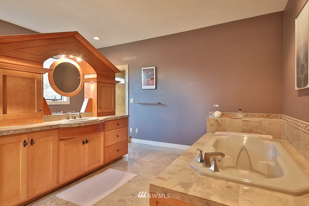 4636 East Harbor Road Freeland, WA 98249 - Photo 15 of 25 Gallery Image 15