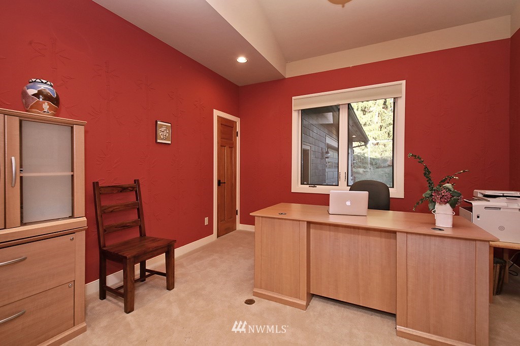 4636 East Harbor Road Freeland, WA 98249 - Photo 17 of 25 Gallery Image 17