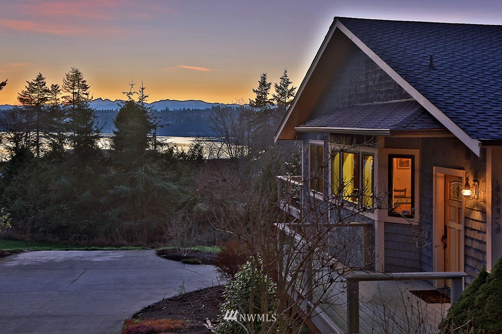 4636 East Harbor Road Freeland, WA 98249 - Photo 3 of 25 Gallery Image 3