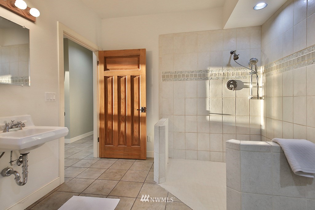 4636 East Harbor Road Freeland, WA 98249 - Photo 21 of 25 Gallery Image 21