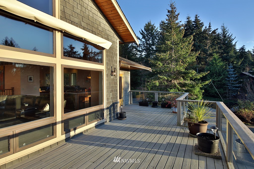 4636 East Harbor Road Freeland, WA 98249 - Photo 5 of 25 Gallery Image 5