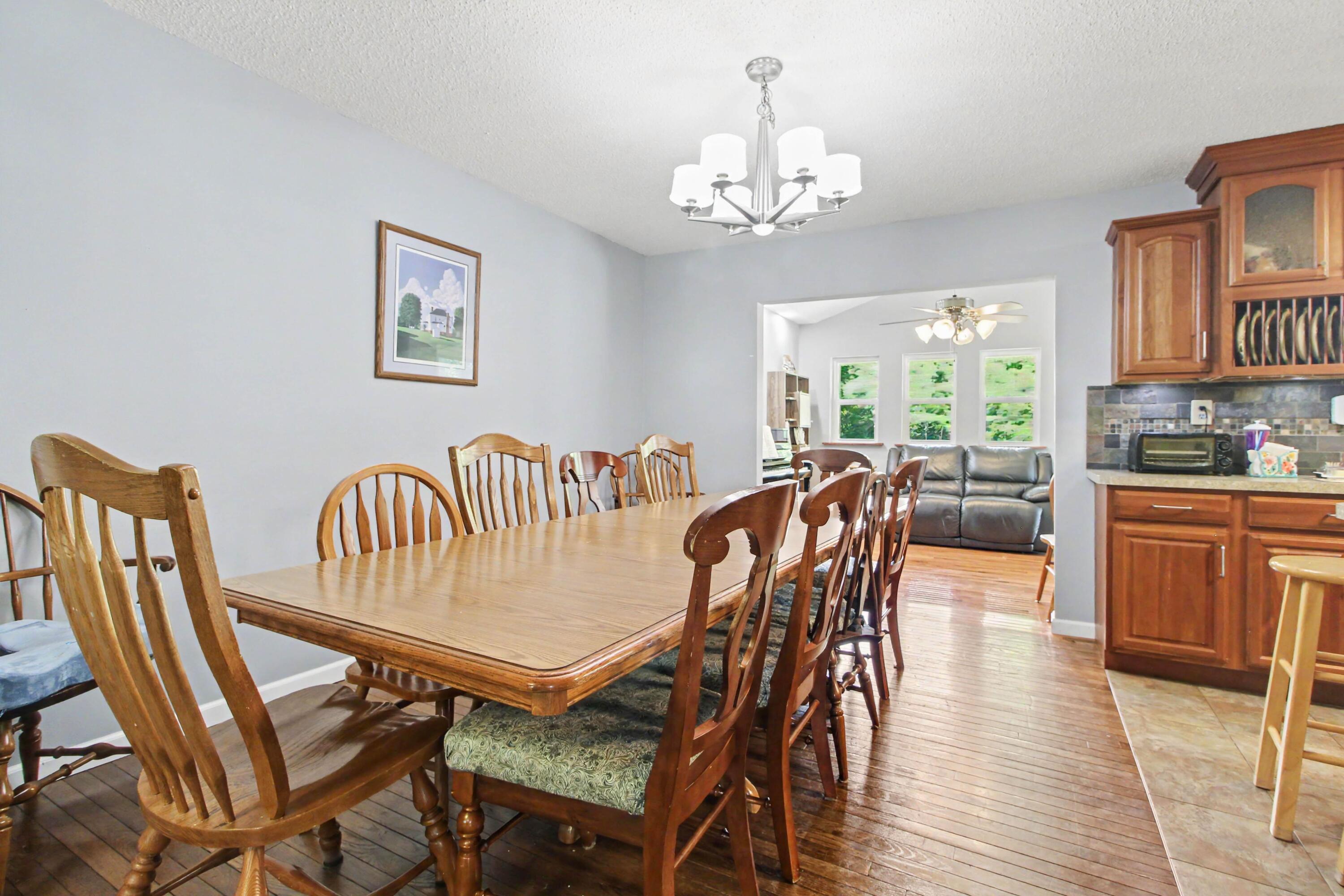 41141 Savage Road Belleville, MI 48111 - Photo 11 of 26 007_file_1362