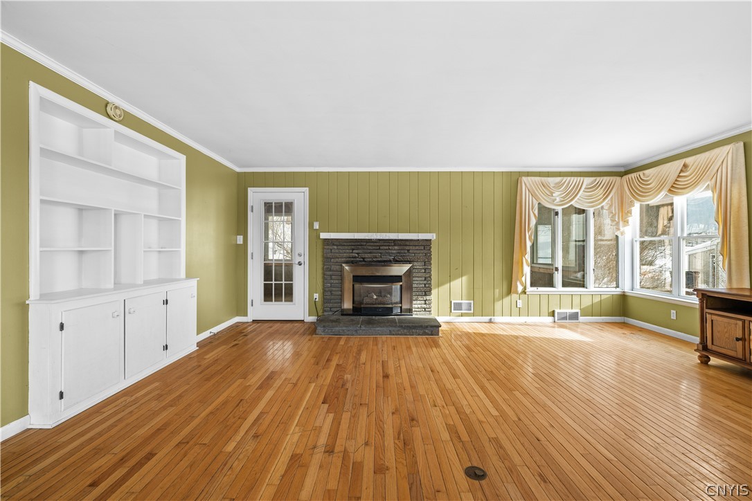 38 Forest Road New Hartford, NY 13501 - Photo 6 of 41