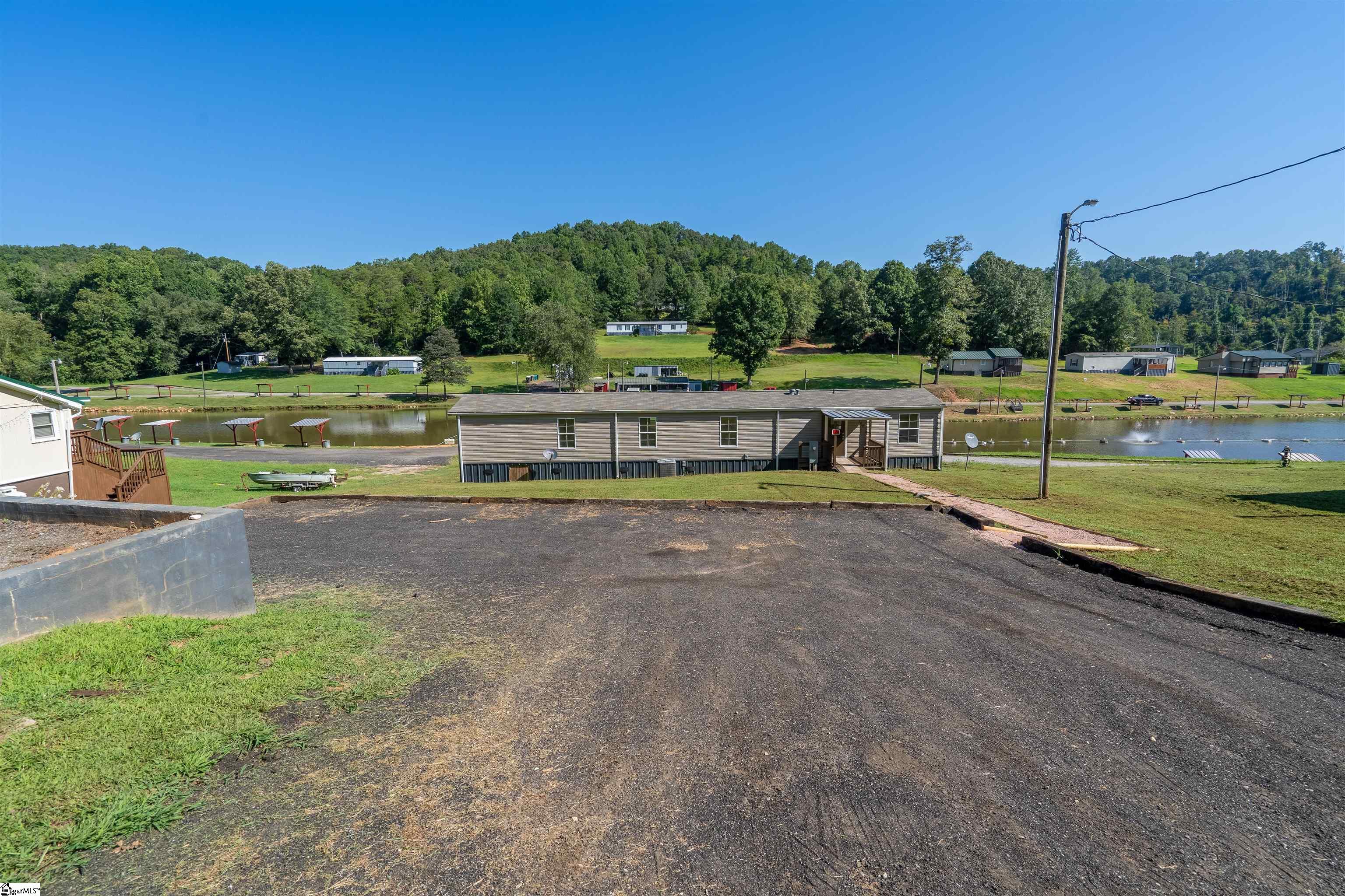 142 Pittman Road Marietta, SC 29661 - Photo 1 of 32 Gallery Image 1