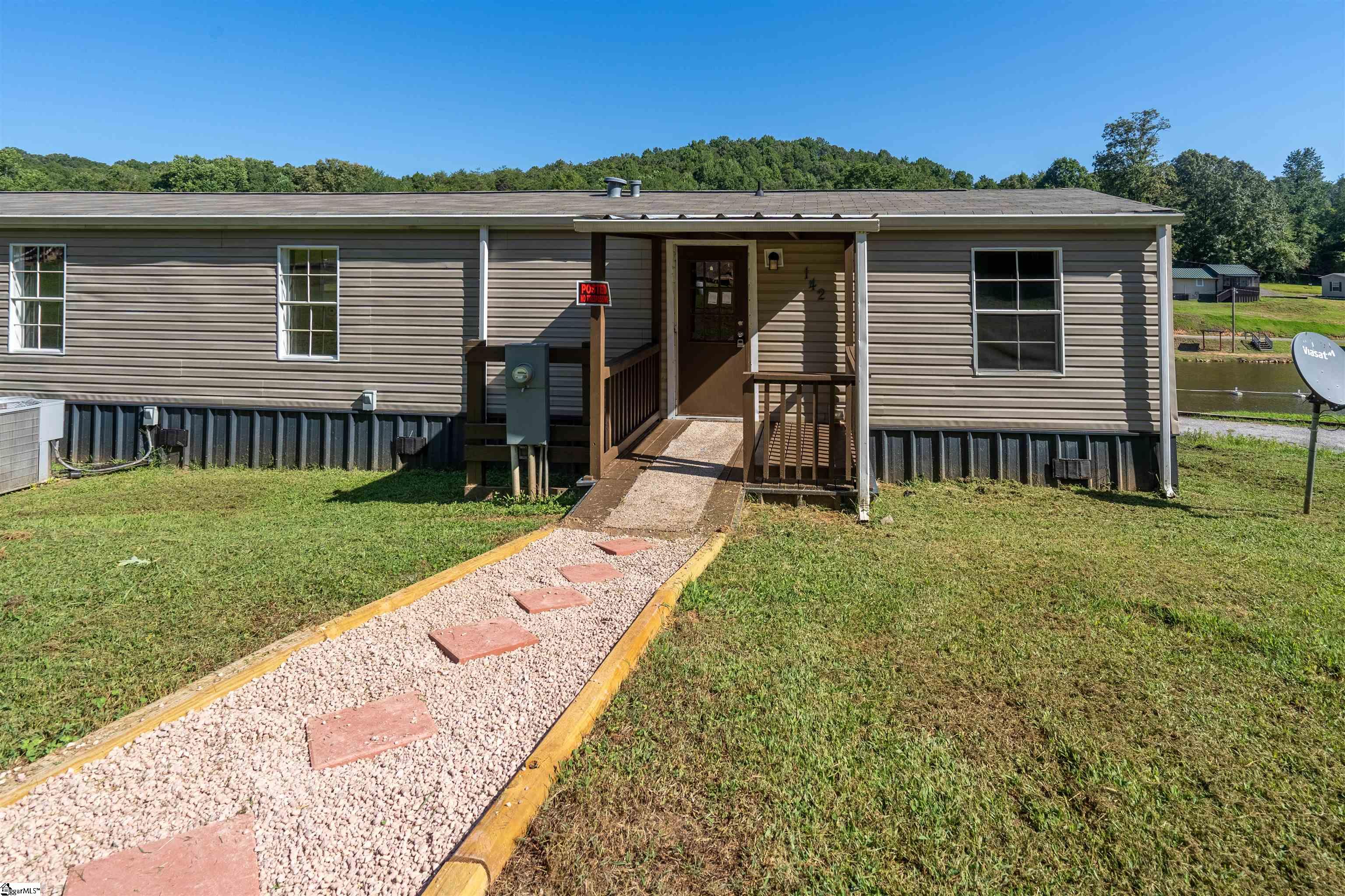 142 Pittman Road Marietta, SC 29661 - Photo 3 of 32 Gallery Image 3