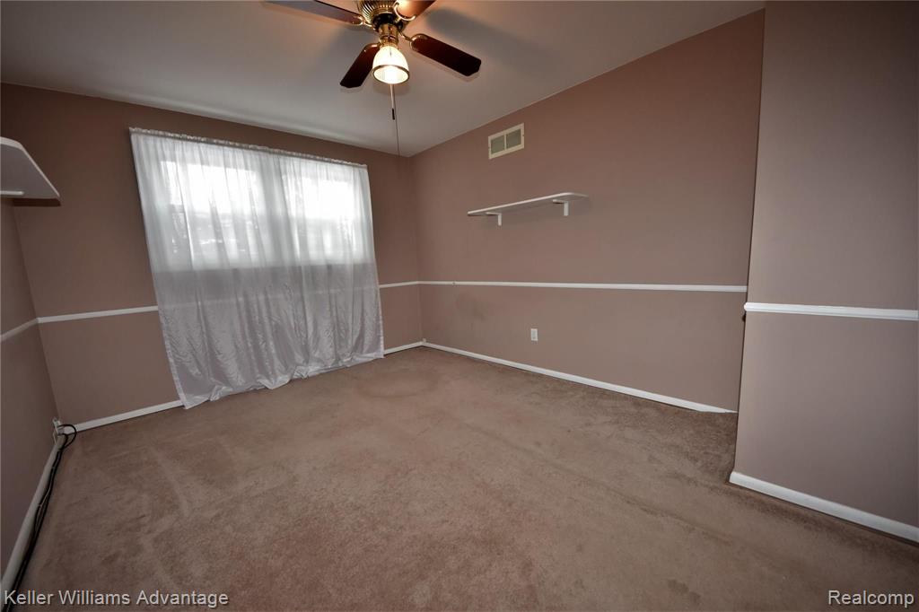 26137 Middlebelt Road Farmington Hills, MI 48334 - Photo 9 of 21