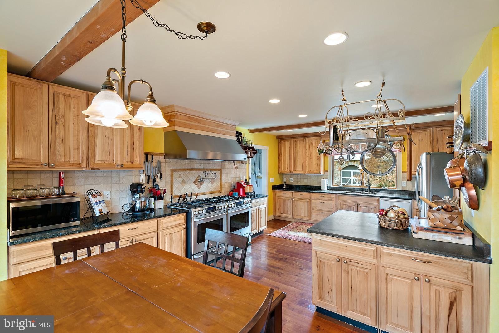 9362 Ada Road Marshall, VA 20115 - Photo 22 of 38