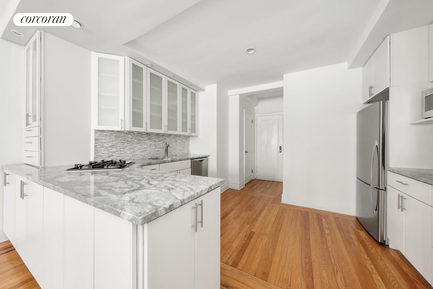 235 East 22nd Street, Unit 13C Manhattan, NY 10010 - Photo 6 of 11