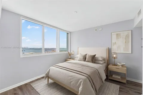 $800,000 | 244 Biscayne Boulevard, Unit 3702, Miami, FL 33132