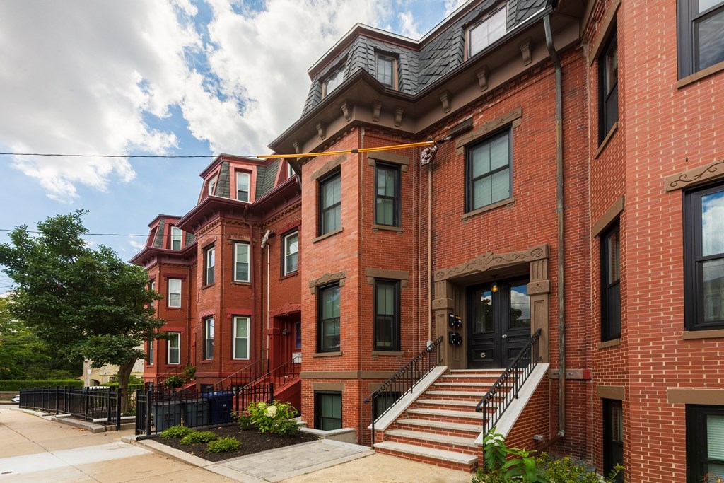 6 Linwood Square Boston, MA 02119 - Photo 2 of 10