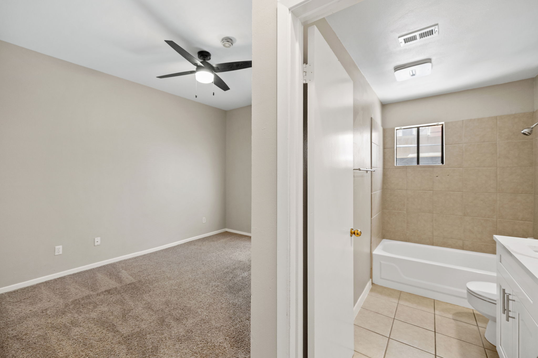 712 Graham Place, Unit 203 Austin, TX 78705 - Photo 12 of 30