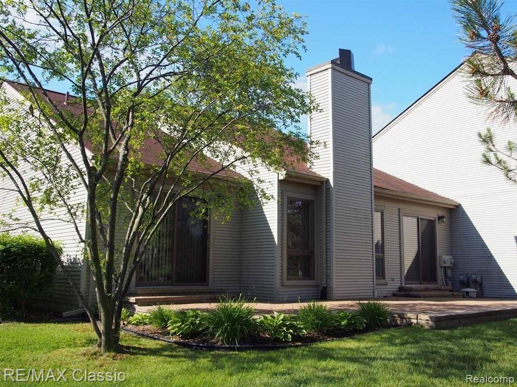 730 Hamilton Court, Unit 114 Rochester, MI 48307 - Photo 1 of 23 Beautifully Updated Ranch