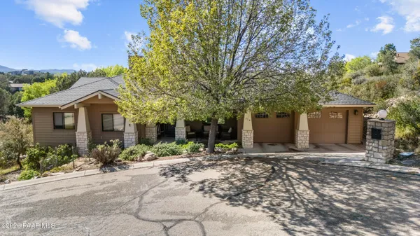 $999,900 | 518 Quail Hollow Drive, Prescott, AZ 86303