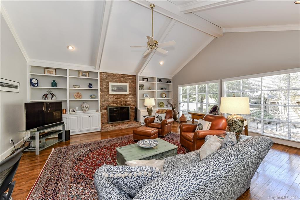 2216 Sutton Springs Road Charlotte, NC 28226 - Photo 18 of 36 Gallery Image 18