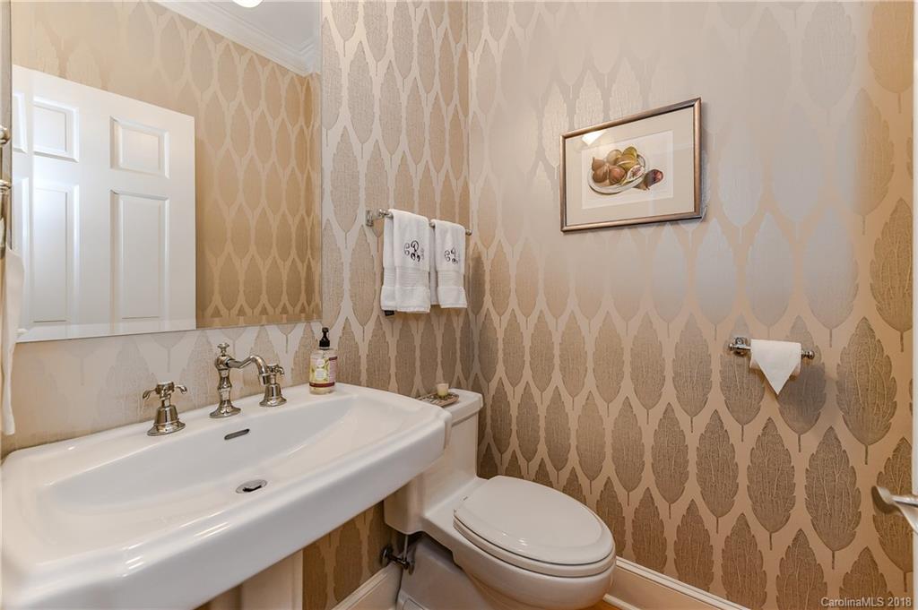 2216 Sutton Springs Road Charlotte, NC 28226 - Photo 20 of 36 Gallery Image 20