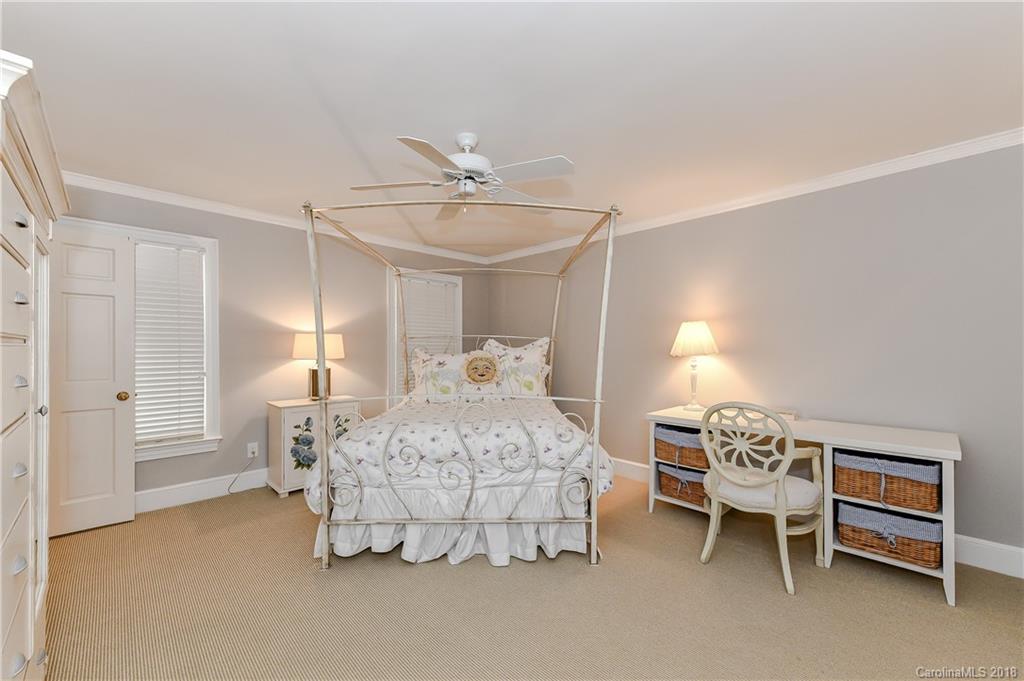2216 Sutton Springs Road Charlotte, NC 28226 - Photo 26 of 36 Gallery Image 26