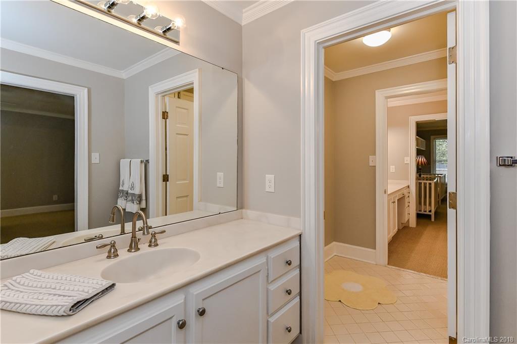 2216 Sutton Springs Road Charlotte, NC 28226 - Photo 27 of 36 Gallery Image 27