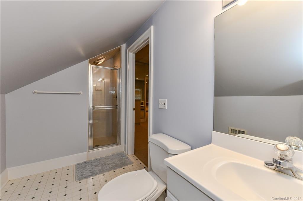 2216 Sutton Springs Road Charlotte, NC 28226 - Photo 31 of 36 Gallery Image 31