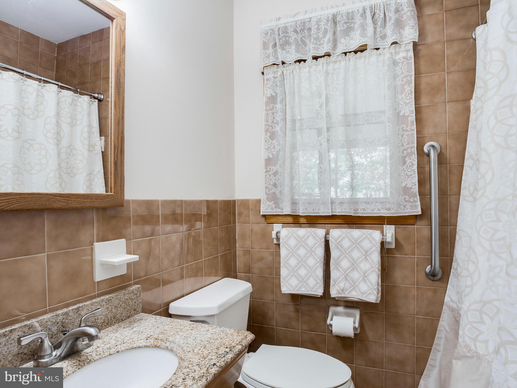 602 Woodside Road Baltimore, MD 21208 - Photo 21 of 30 Full Main Bath