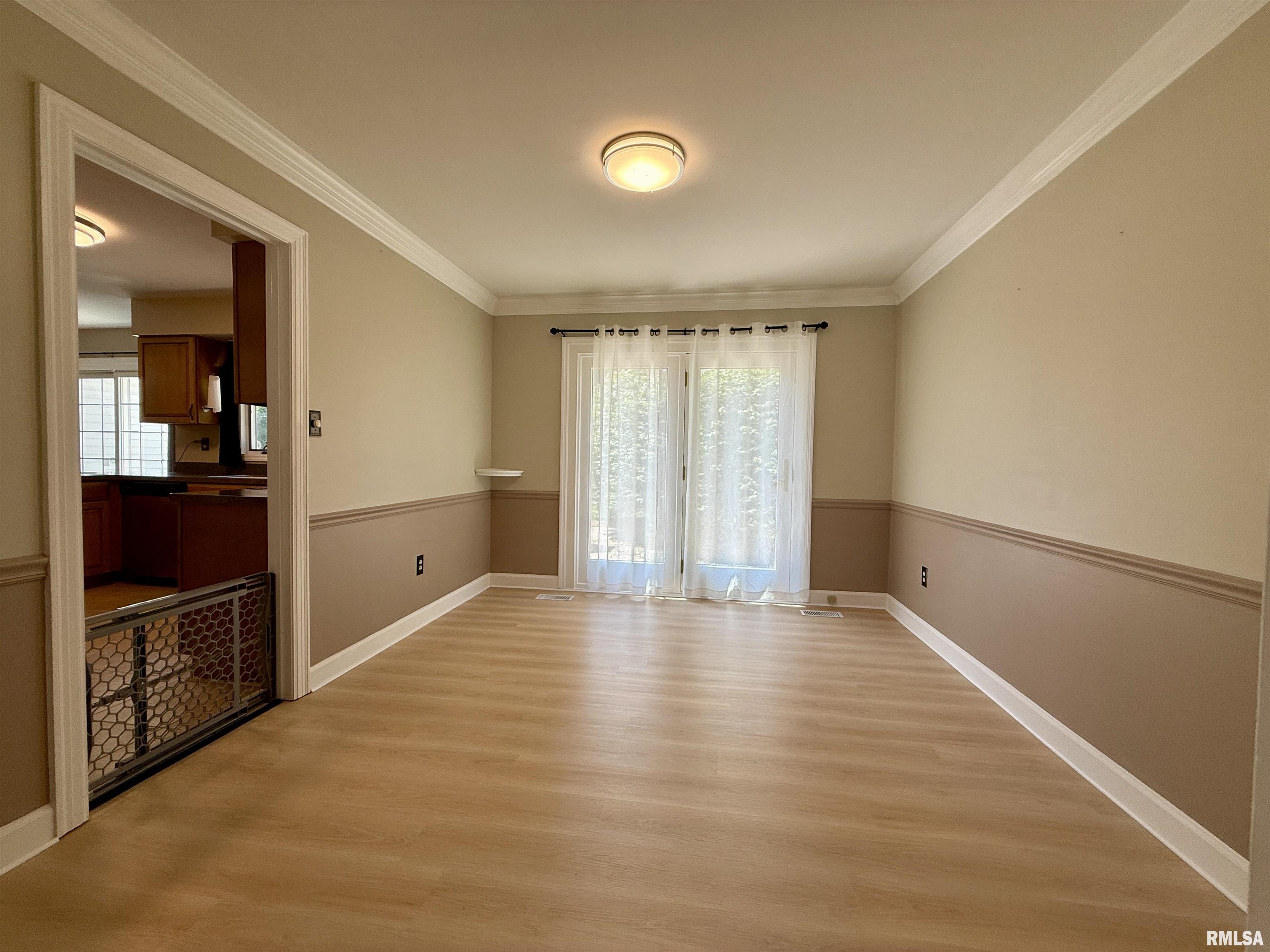 1861 Cornelia Road Galesburg, IL 61401 - Photo 8 of 46 Gallery Image 8