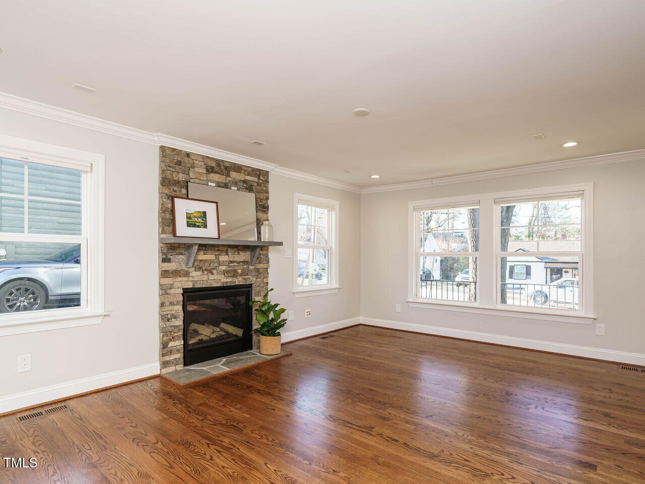 209 Plainview Avenue Raleigh, NC 27604 - Photo 7 of 31 Family Room