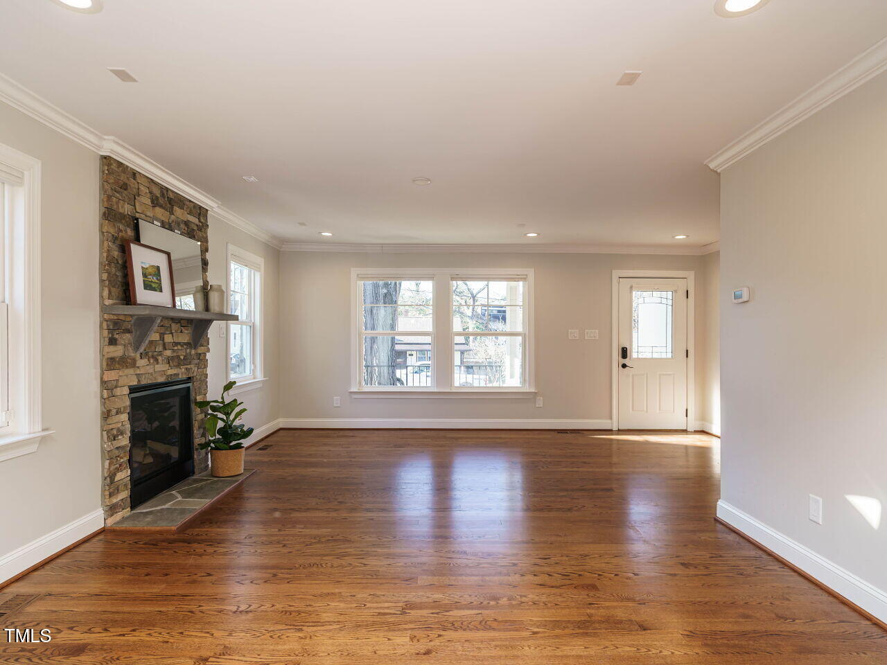 209 Plainview Avenue Raleigh, NC 27604 - Photo 8 of 31 Family Room