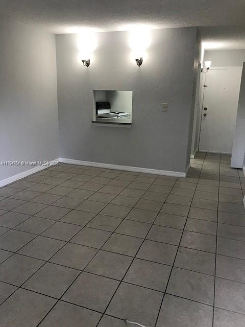 Flagami Miami, FL 33126 - Photo 5 of 12