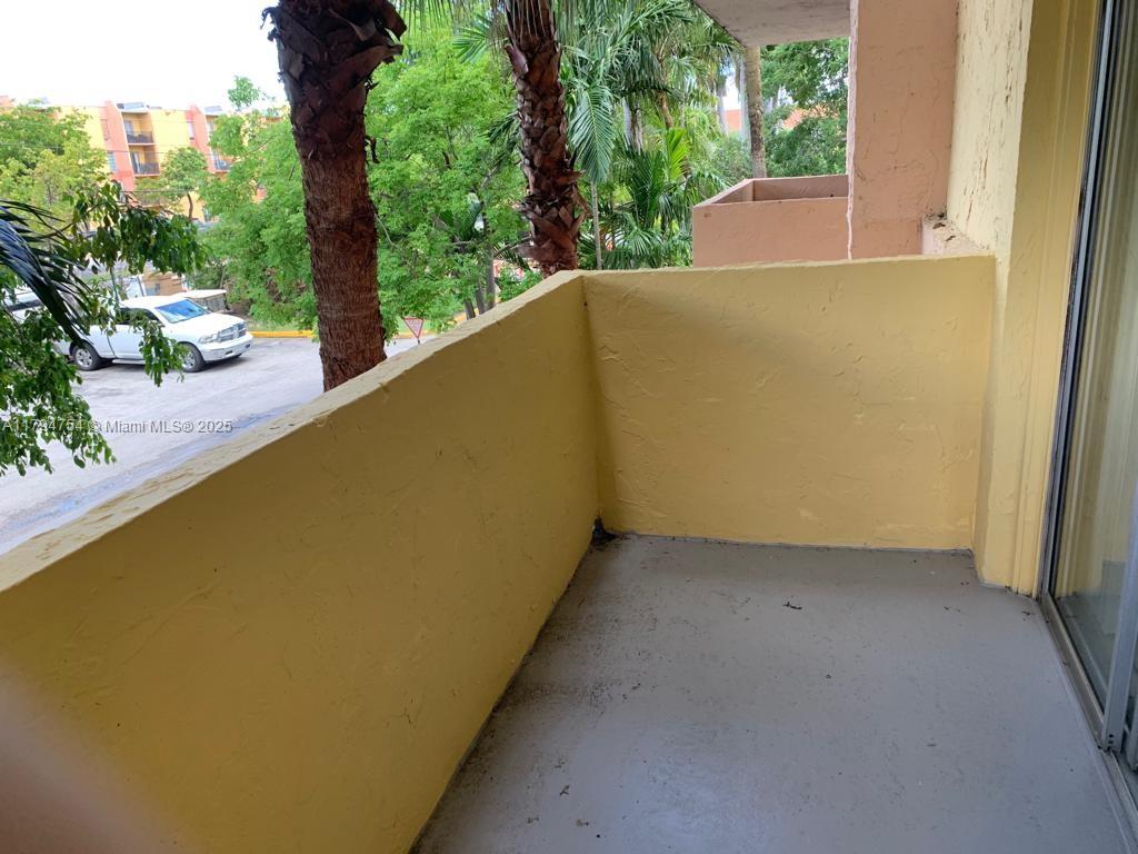 Flagami Miami, FL 33126 - Photo 9 of 12