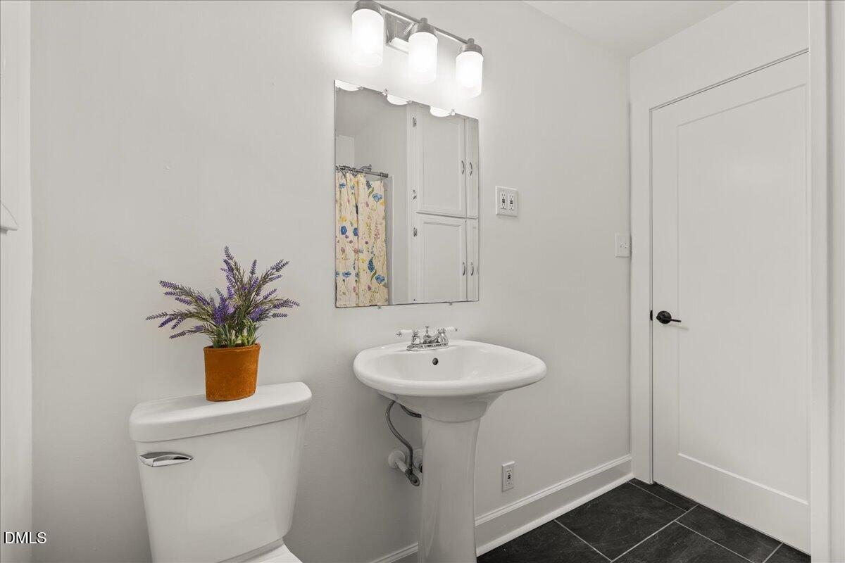 4318 Linden Road Durham, NC 27705 - Photo 28 of 66