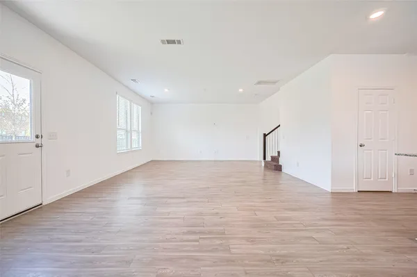 $2,200 | 1001 Laguna Cv Drive, Katy, TX 77493