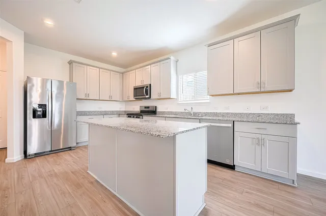 $2,350 | 1001 Laguna Cv Drive, Katy, TX 77493