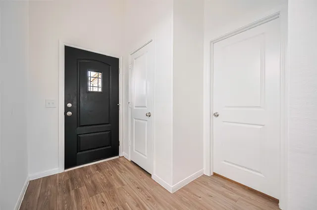 $2,350 | 1001 Laguna Cv Drive, Katy, TX 77493