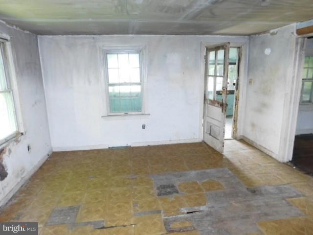 17415 Rock Point Road Newburg, MD 20664 - Photo 8 of 25 Interior (General)
