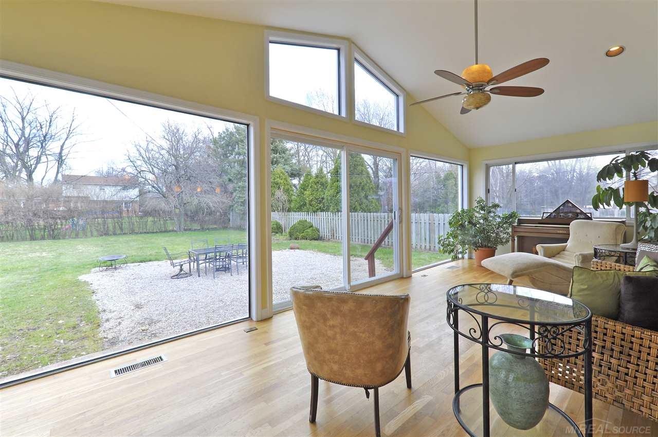 798 Middlesex Road Grosse Pointe Park, MI 48230 - Photo 15 of 36