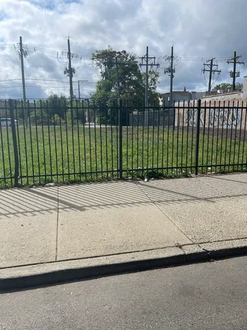 $75,000 | 415 East 63rd Street, Chicago, IL 60637