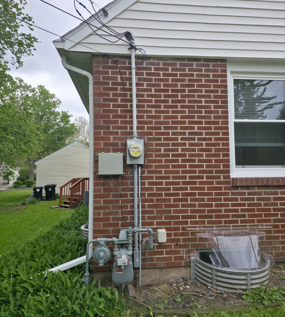 502 Manchester Road Normal, IL 61761 - Photo 27 of 29 a view of brick wall of the house