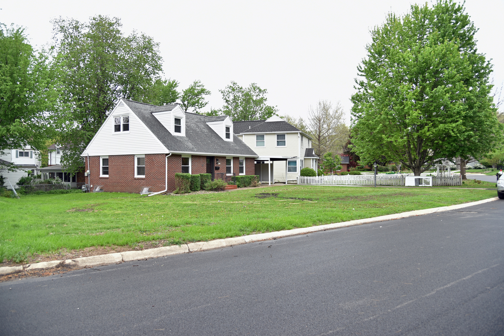502 Manchester Road Normal, IL 61761 - Photo 29 of 29 a front view of a house with a yard