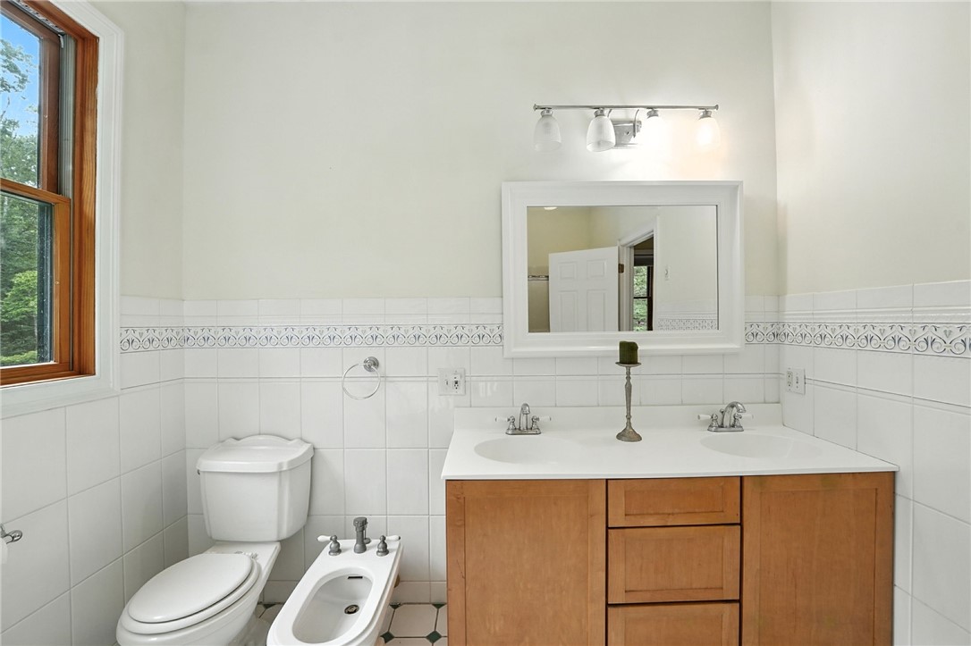 85 Gold Mine Road Glocester, RI 02814 - Photo 28 of 46