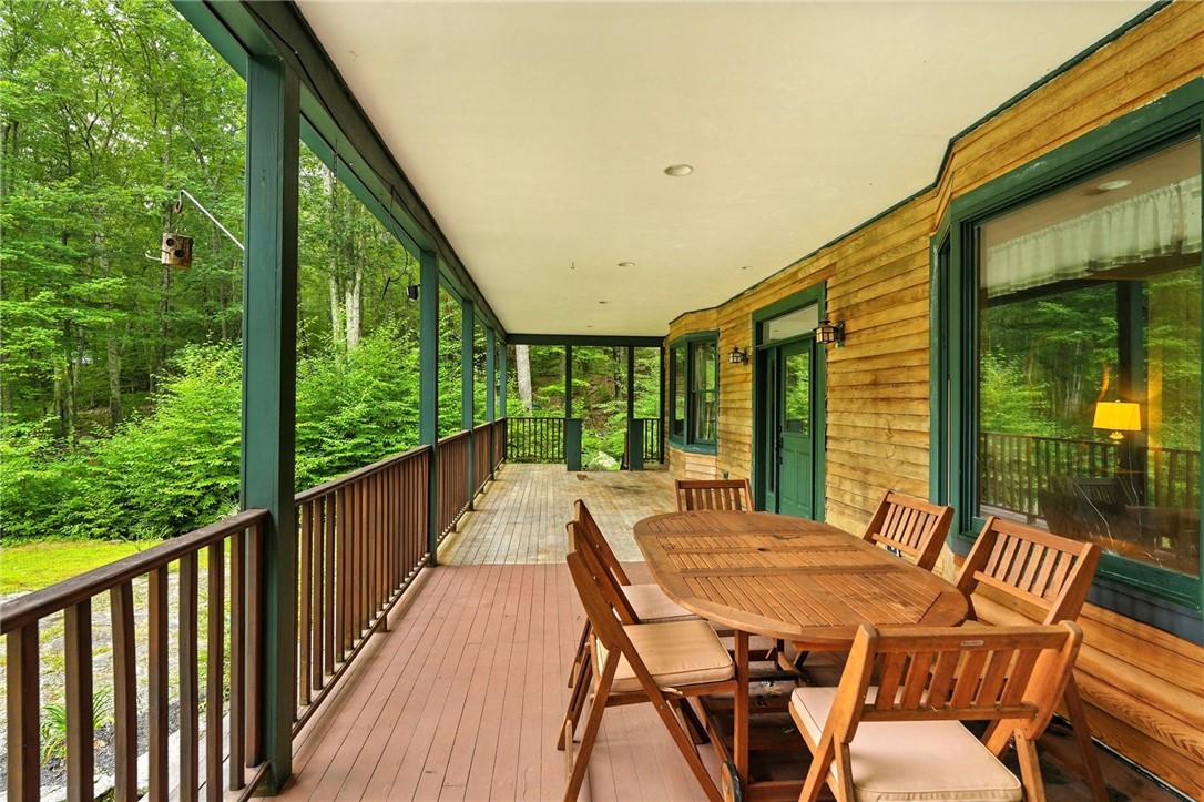 85 Gold Mine Road Glocester, RI 02814 - Photo 6 of 46