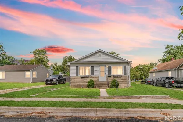 $113,000 | 220 Walnut Street, Roxana, IL 62084