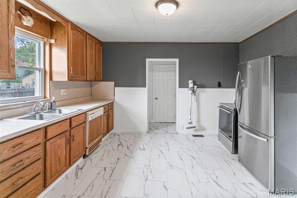 220 Walnut Street Roxana, IL 62084 - Photo 17 of 34