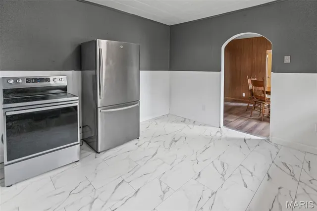 $107,000 | 220 Walnut Street, Roxana, IL 62084