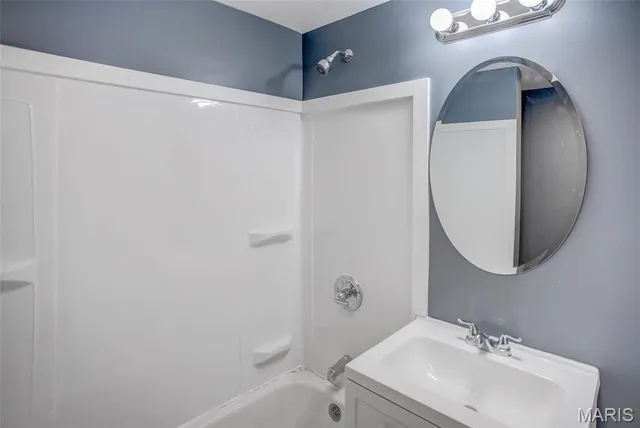 $107,000 | 220 Walnut Street, Roxana, IL 62084