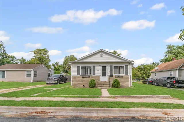 $107,000 | 220 Walnut Street, Roxana, IL 62084