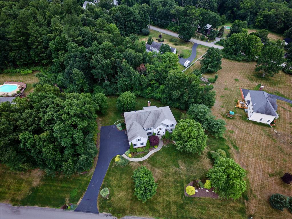 4 Carr Hill Road Windham, NH 03087 - Photo 35 of 36