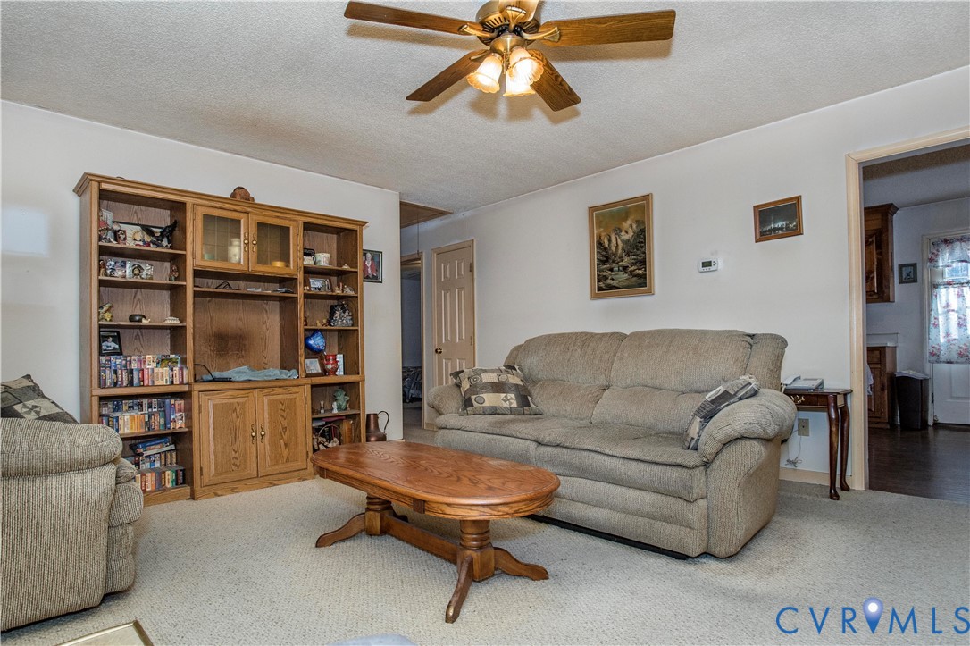 4751 Tatum Road Disputanta, VA 23842 - Photo 12 of 28